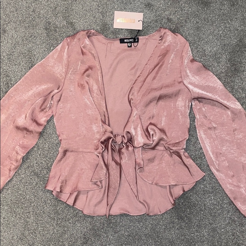 Tie top